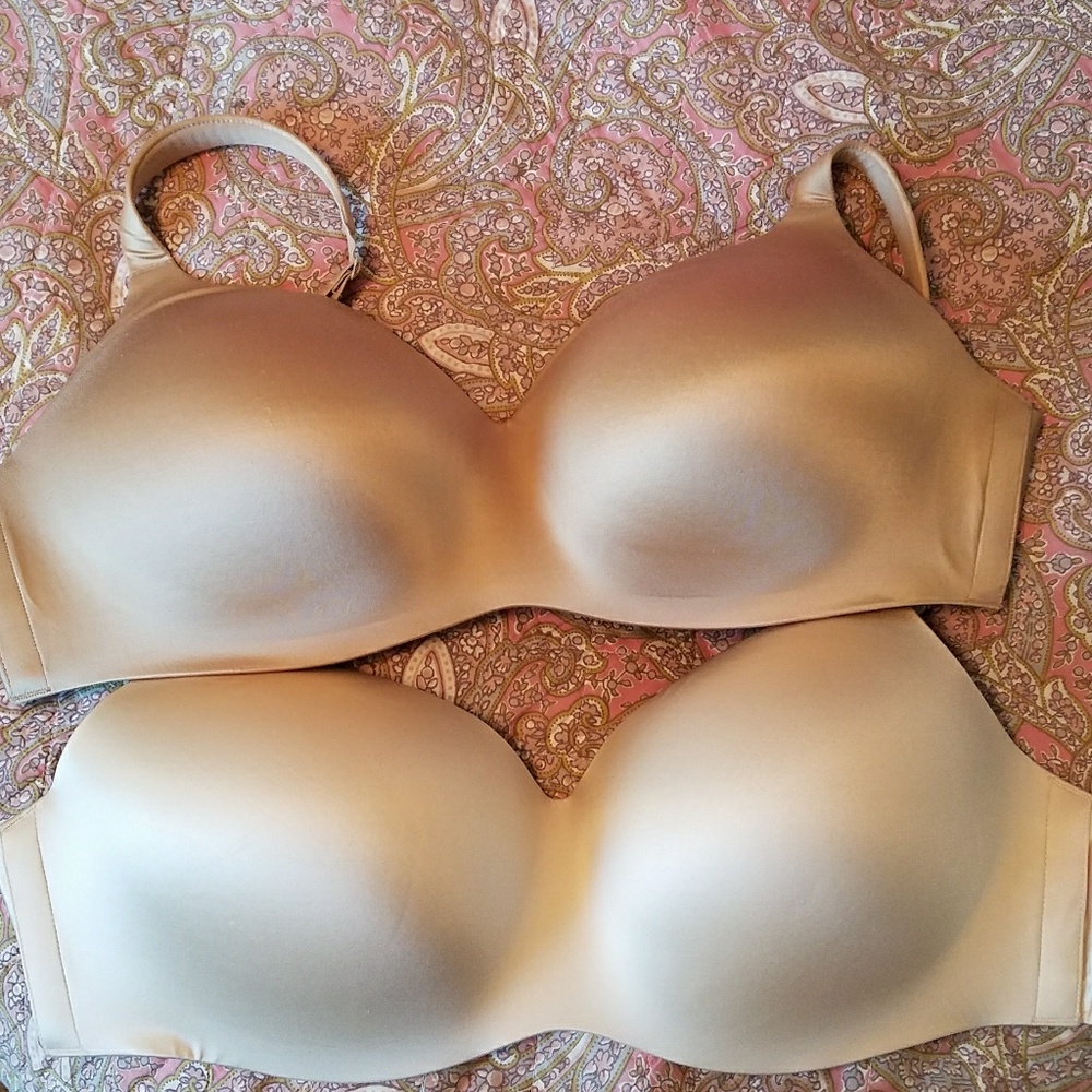 2  SOMA Enhancing shape wireless bras 38DD